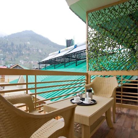 Avishi Green Hotel Manāli Buitenkant foto